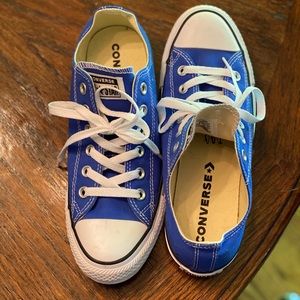 BRAND NEW: Converse- Cobalt size 8